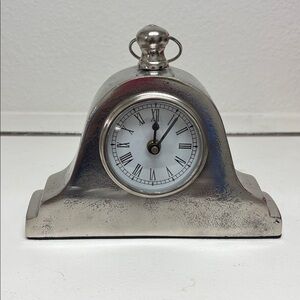 Elegant Vintage Wellgain Silver Mantel Clock